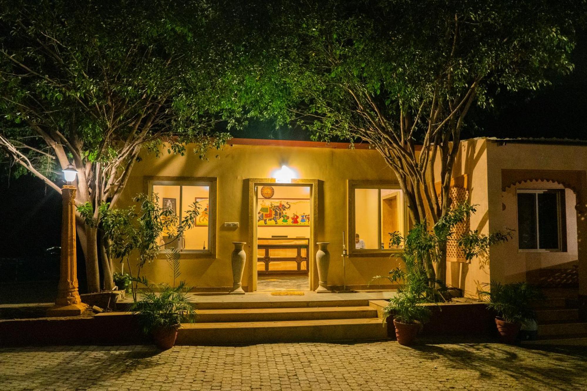 Udai Nature Valley Resort - A Peace Full Farmhouse Resort Udaipur Kültér fotó