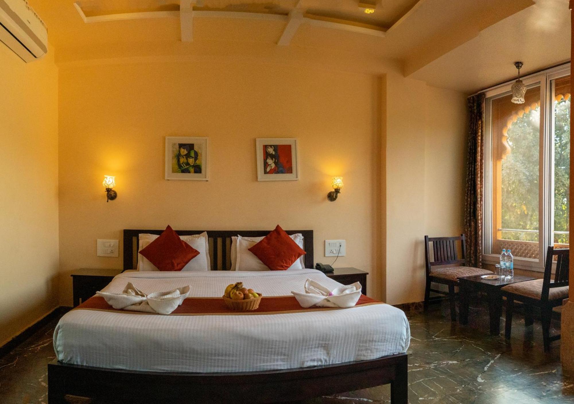Udai Nature Valley Resort - A Peace Full Farmhouse Resort Udaipur Kültér fotó