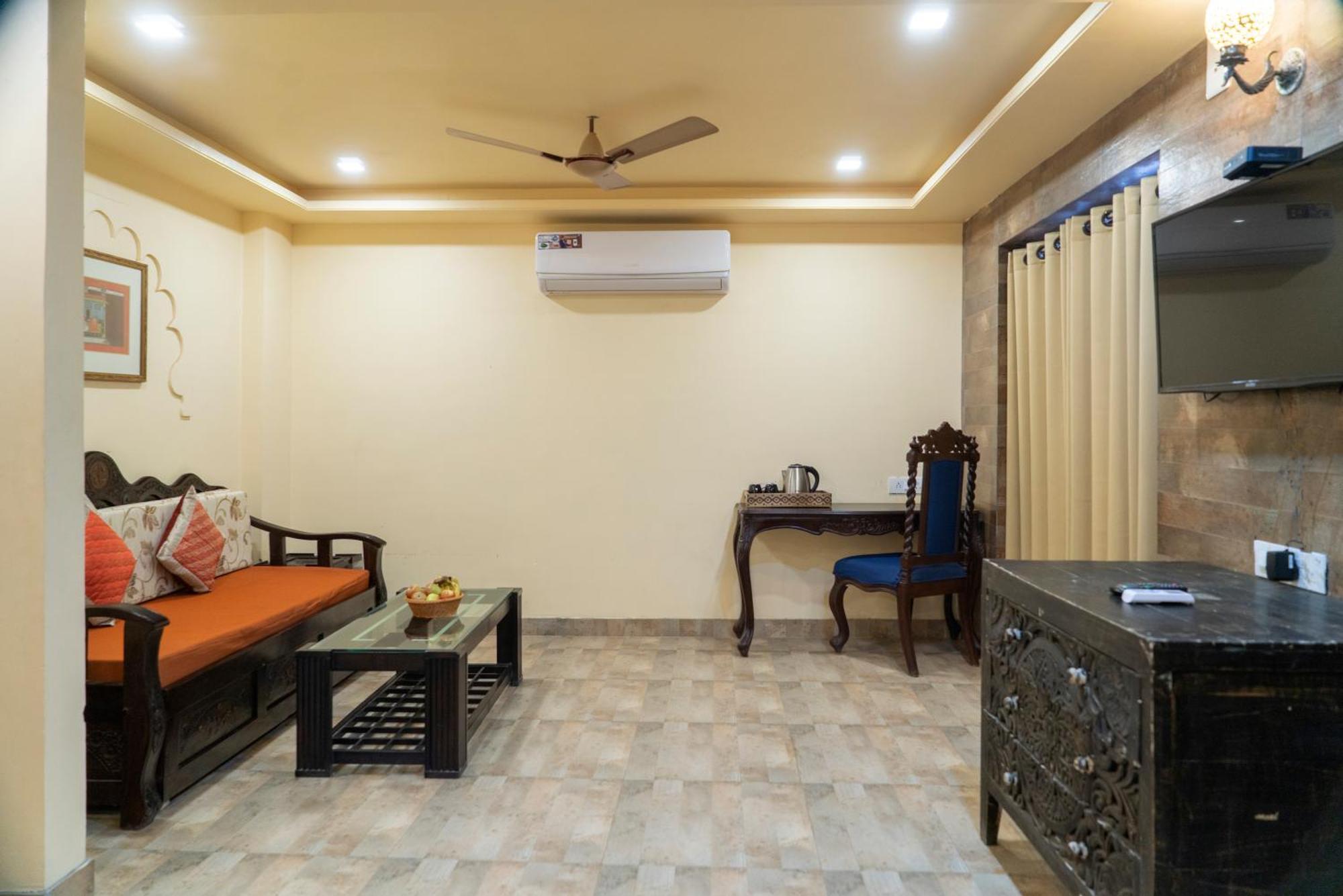 Udai Nature Valley Resort - A Peace Full Farmhouse Resort Udaipur Kültér fotó